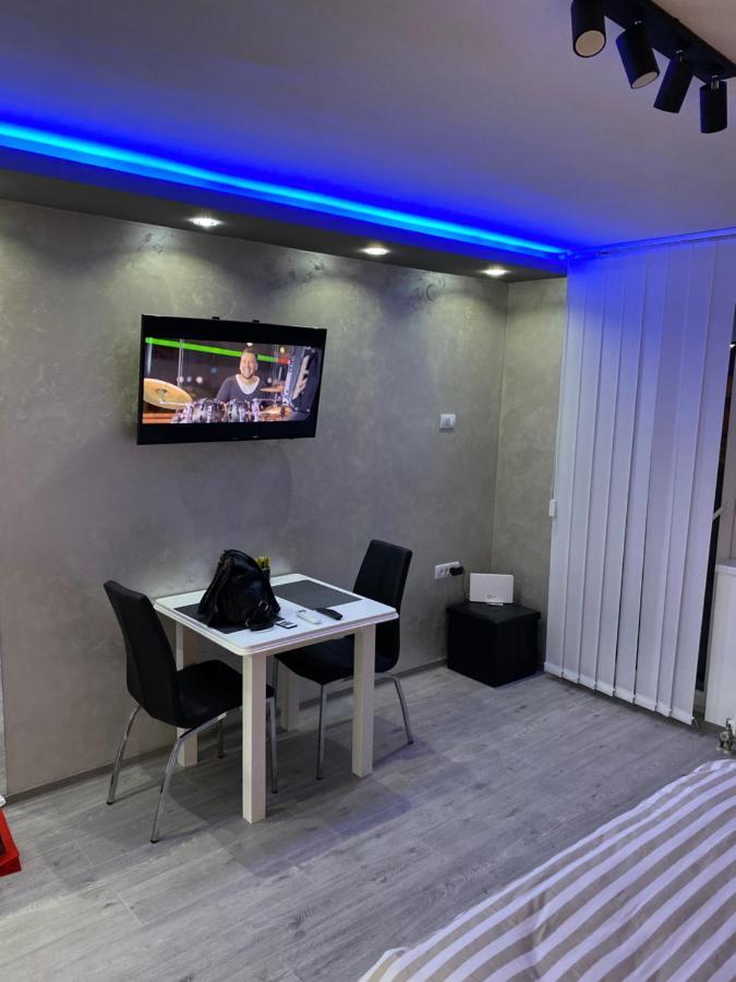 Manirosi 5 Apartment Суботица Екстериор снимка