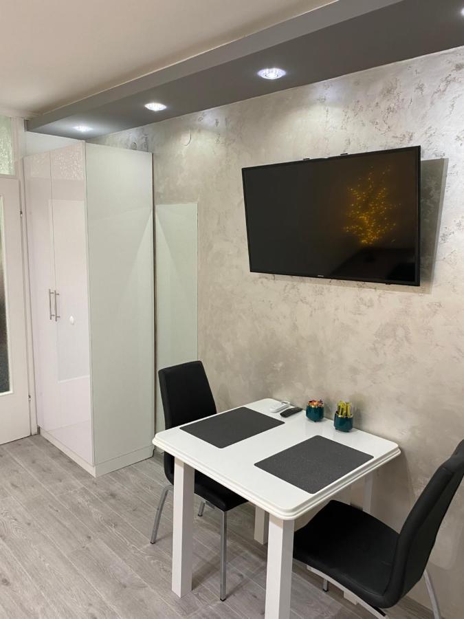 Manirosi 5 Apartment Суботица Екстериор снимка