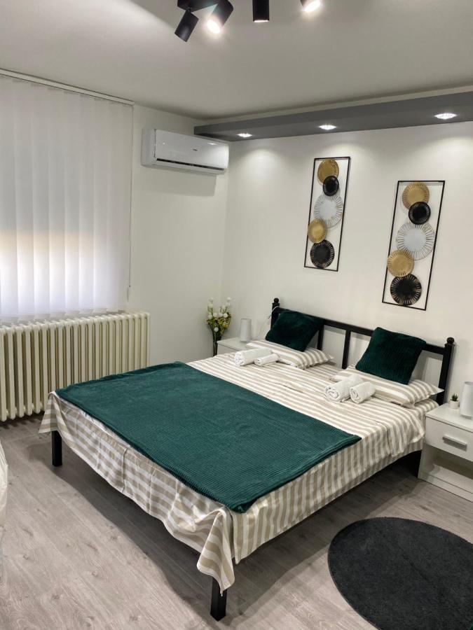 Manirosi 5 Apartment Суботица Екстериор снимка
