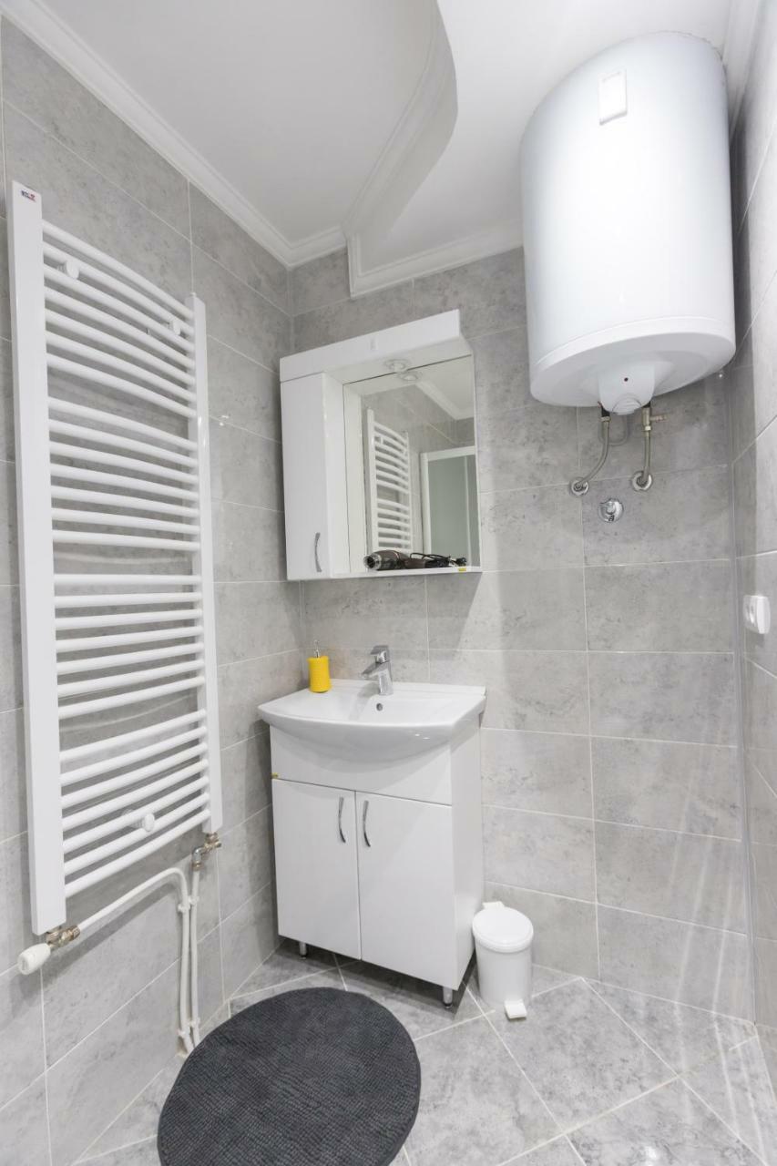 Manirosi 5 Apartment Суботица Екстериор снимка
