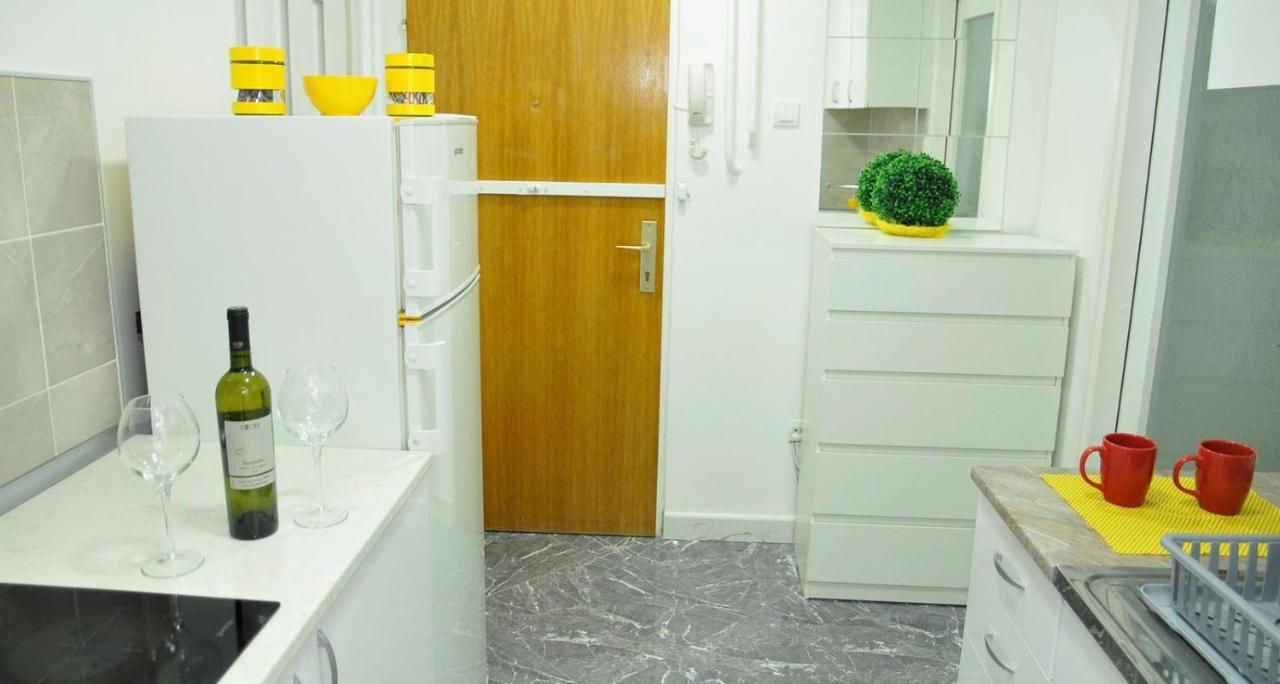 Manirosi 5 Apartment Суботица Екстериор снимка